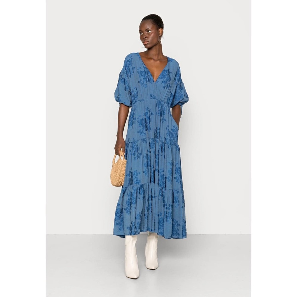 SOLD - NWT Ted Baker London Zilda Puff Sleeve Midi Dress - Picture 1 of 12